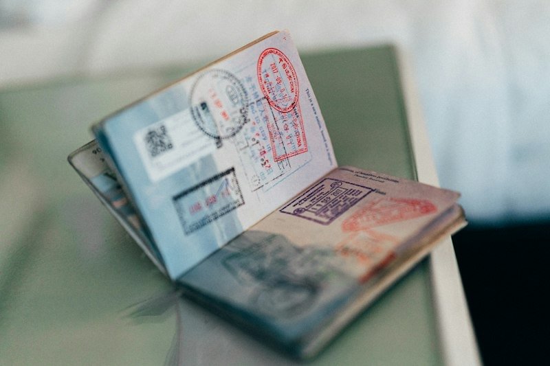Titre de séjour en Belgique : comprendre sa carte et la renouveler